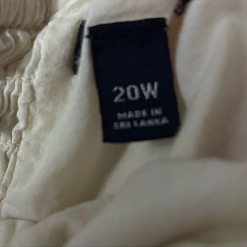 Floral Sleeveless Cocktail Dress - Picture 4 of 5